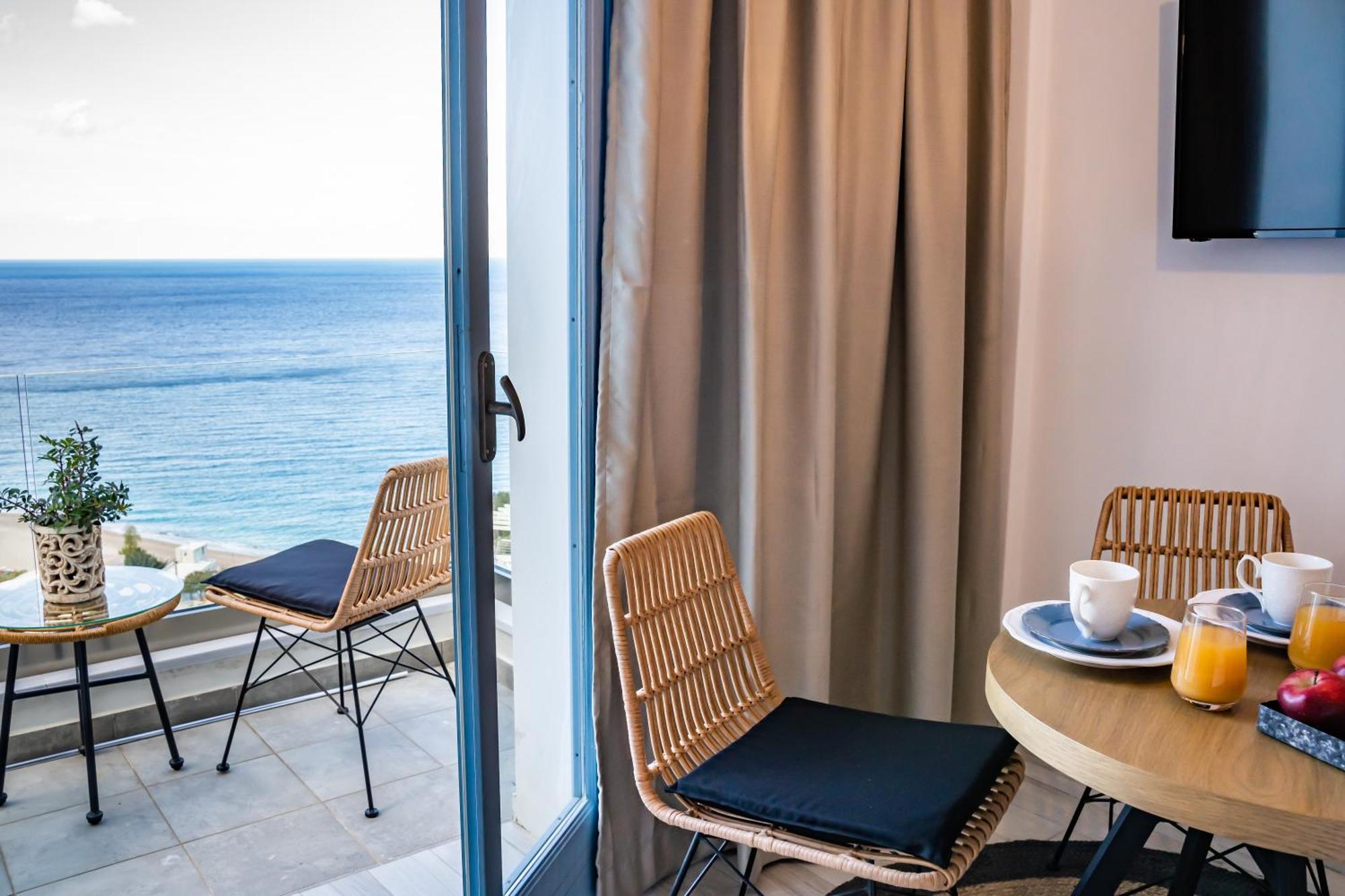 Yploui Suites Karpathos Exteriör bild