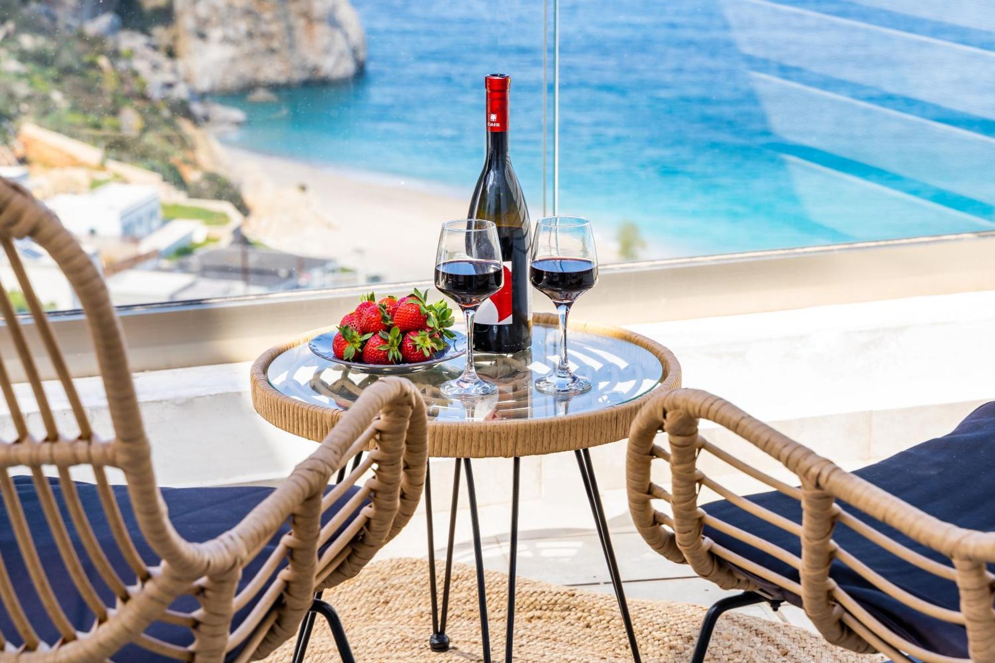 Yploui Suites Karpathos Exteriör bild